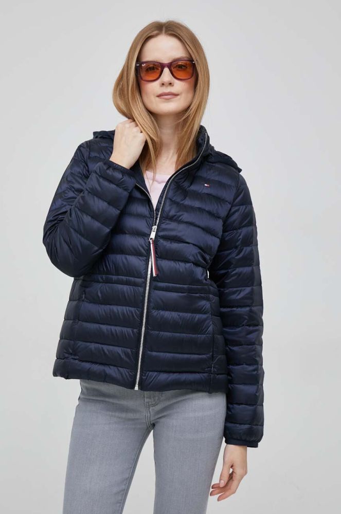 Пухова куртка Tommy Hilfiger жіноча колір синій перехідна (3016631)