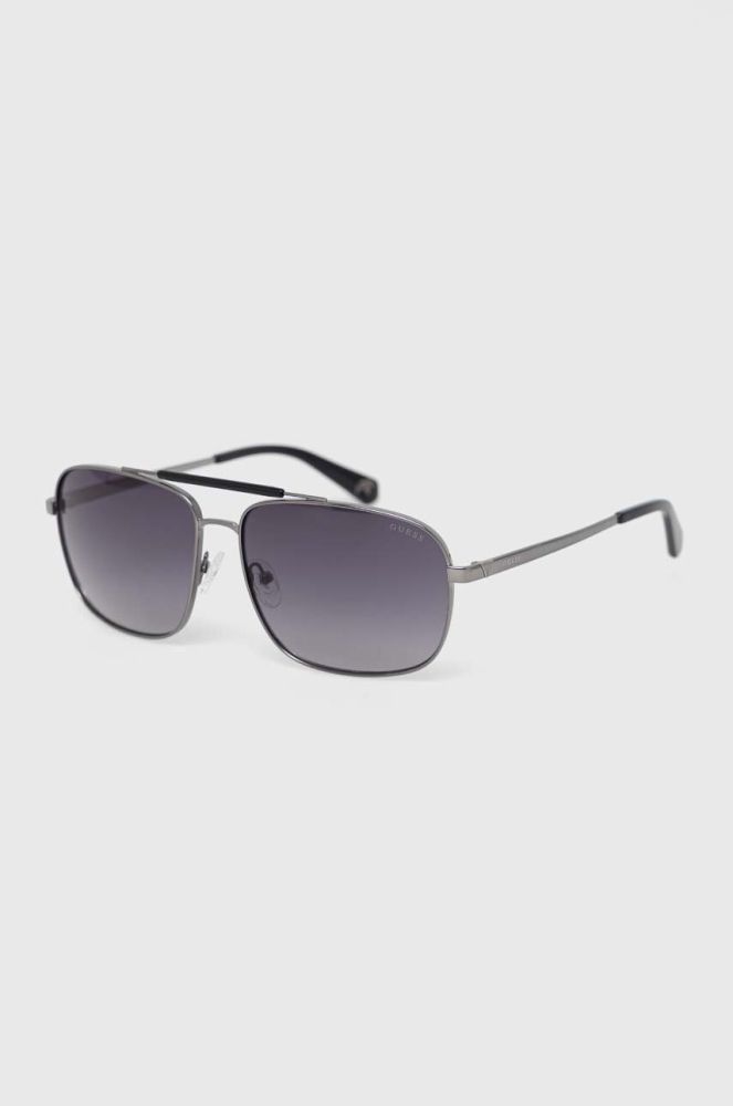 Сонцезахисні окуляри Guess колір чорний (3170588)